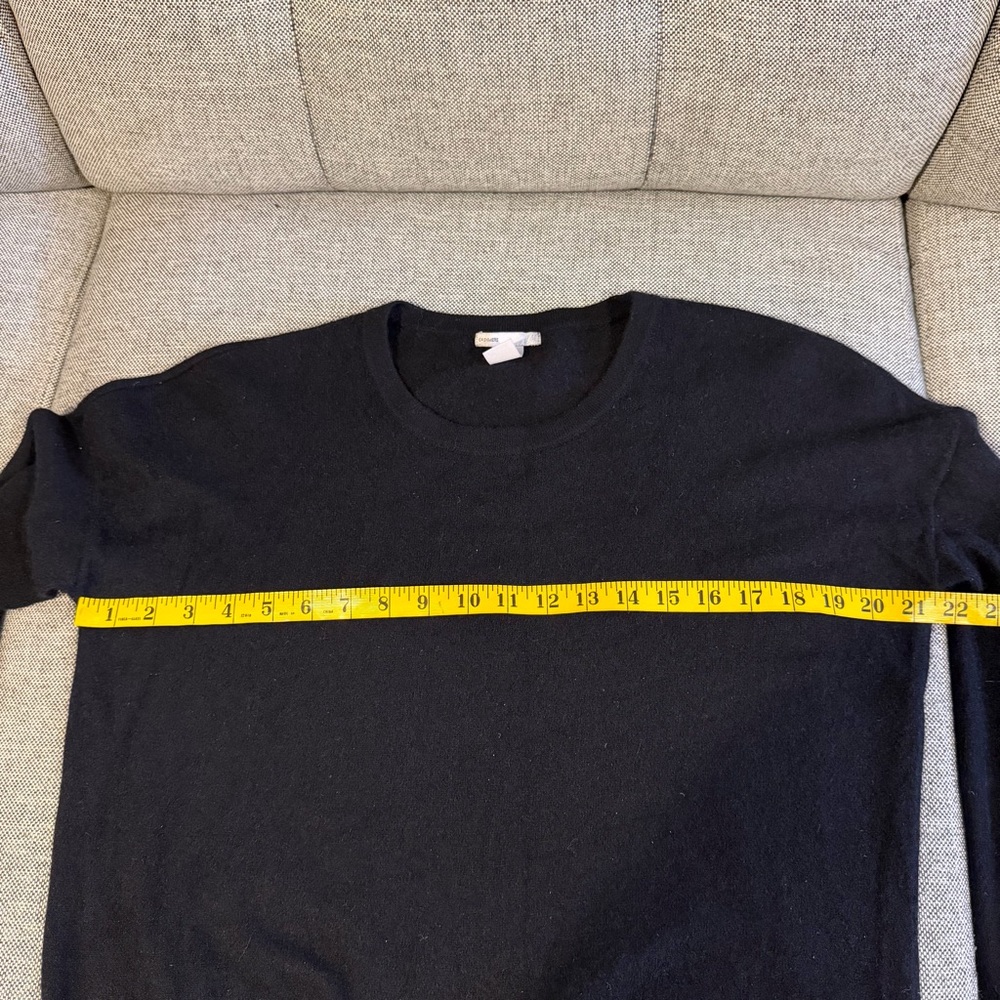 H&M CASHMERE Classic Crewneck Sweater, Black | Sz LG - Picture 4 of 5